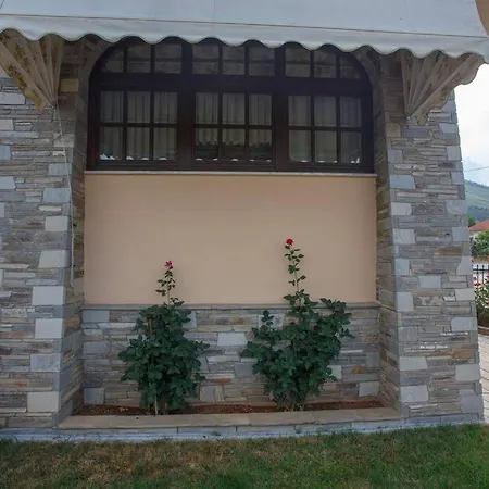 Βίλα Για Όλες Τις Εποχές Του Χρόνου Kozani Exterior photo